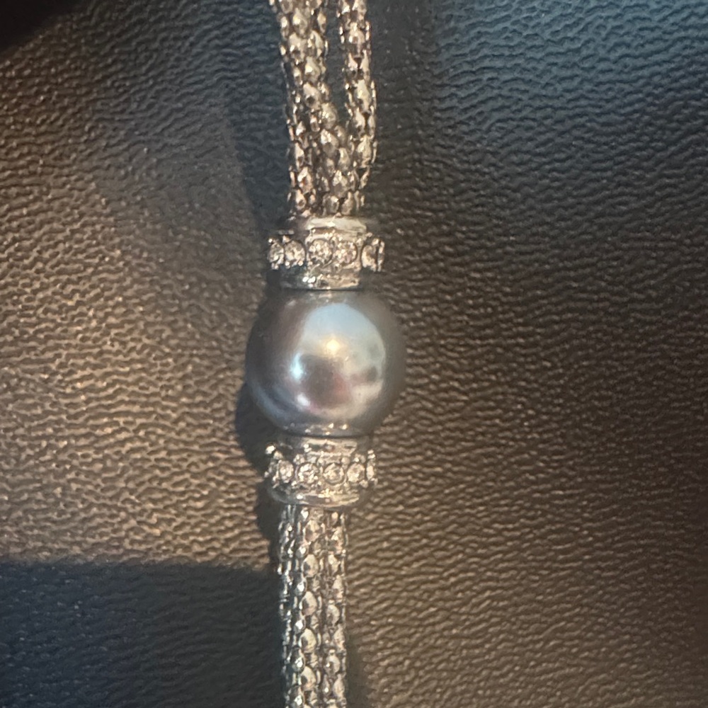 Premier Designs Silver & gray Ball Earrings with matching stunning necklace NWOT